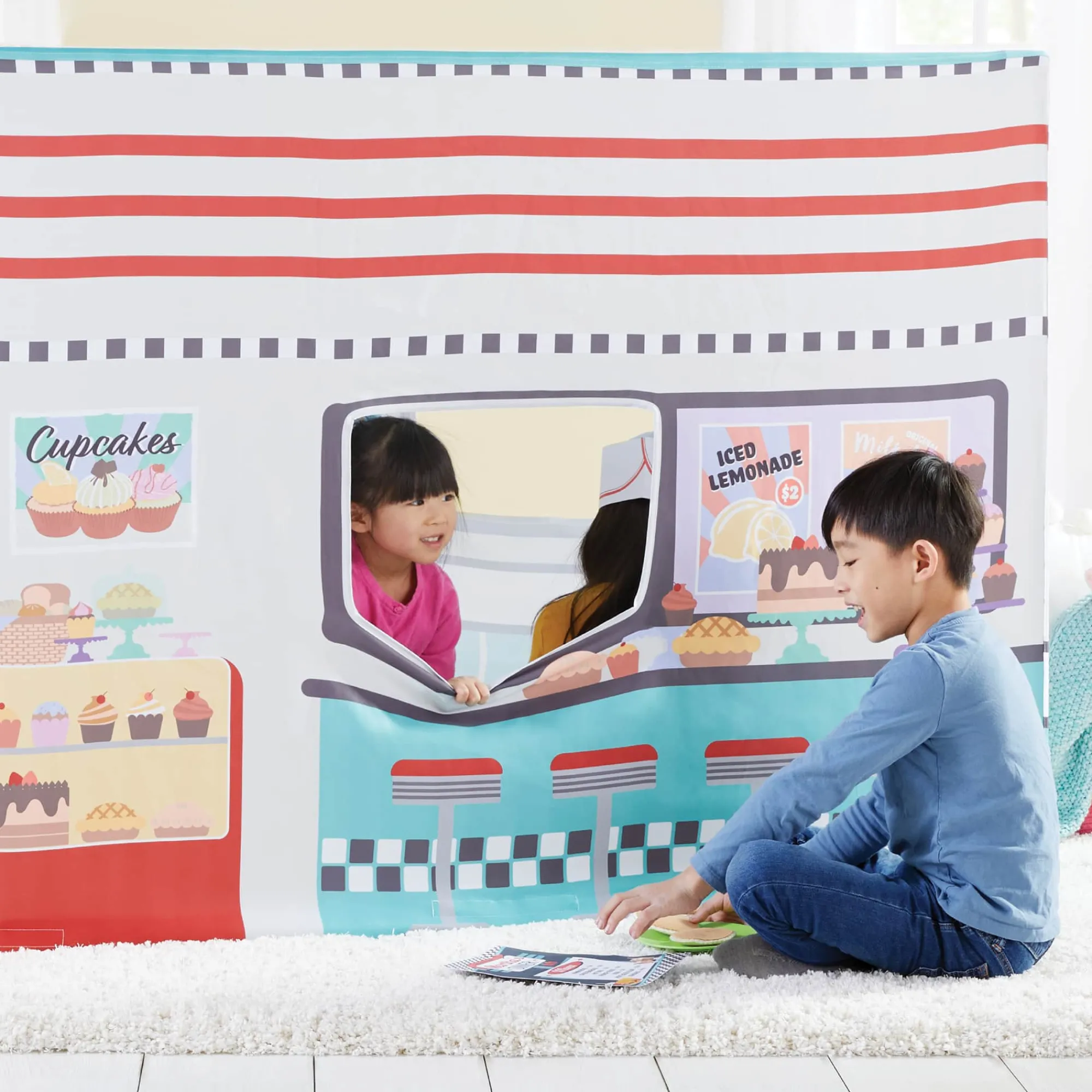 Guidecraft Martha Stewart Kids' Diner Play Tent*Kids Pretend Play