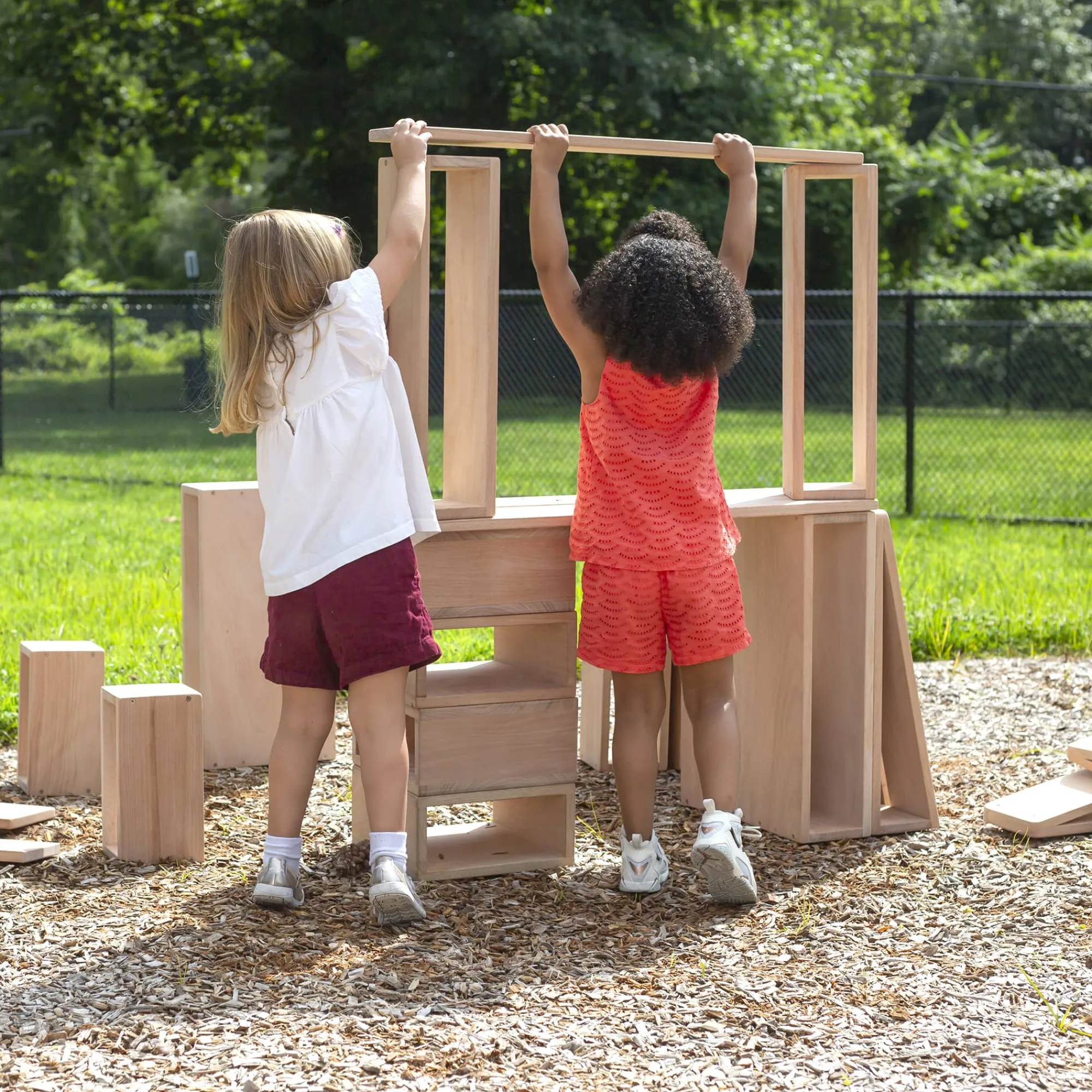 Guidecraft Outdoor Hollow Blocks - 25 pc. Set*Kids Kids' Outdoor Toys|Block Play