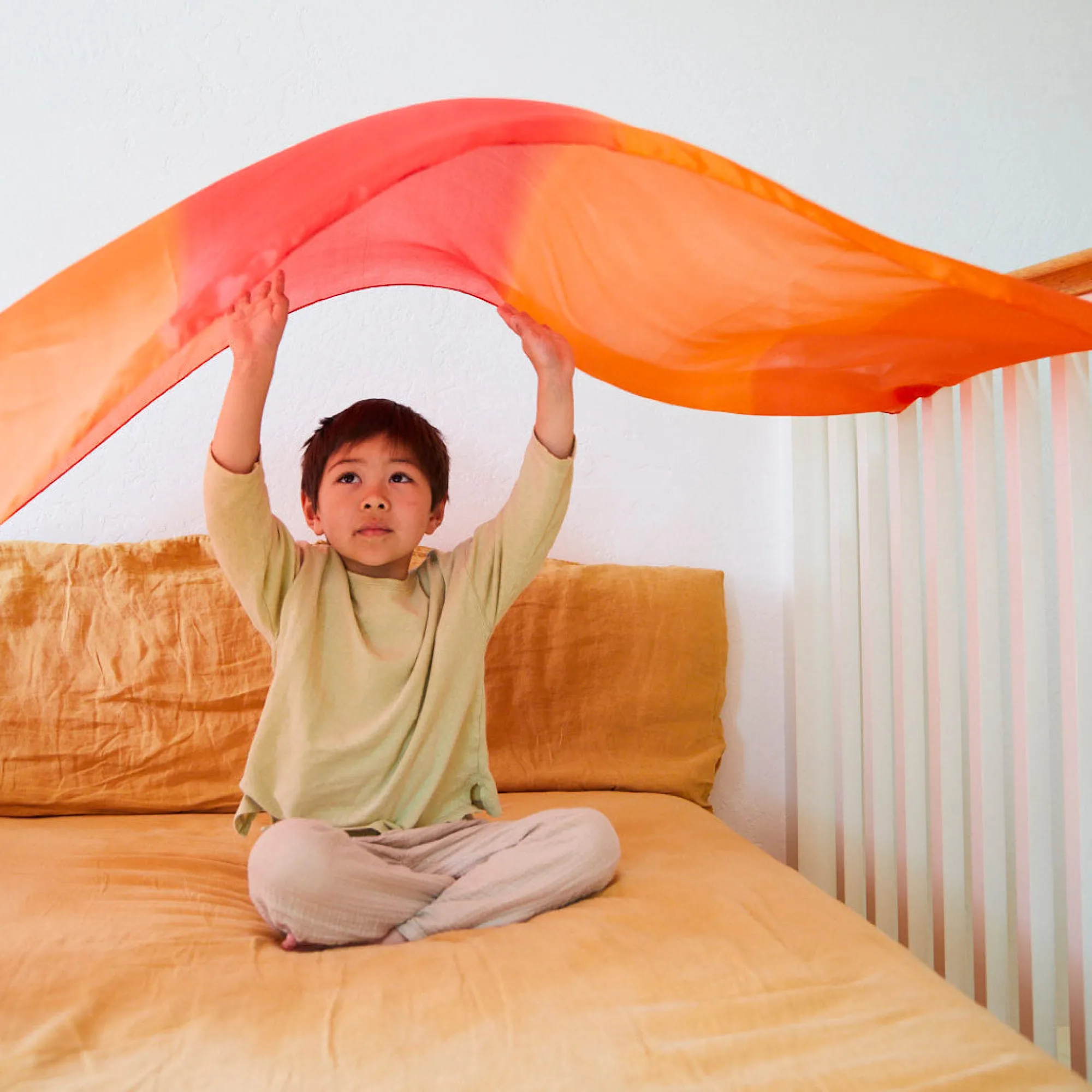 Guidecraft Sarah's Silks Fort Kit*Kids Sensory Toys|Sensory Play